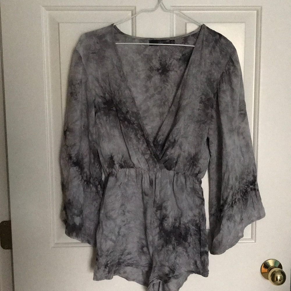 Grey Tie-dye Long-sleeved Romper